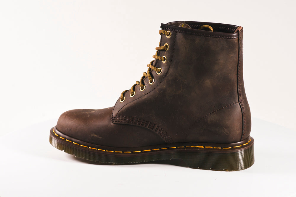 Brown mens hotsell doc martens