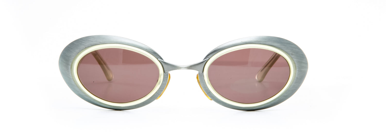NEW FENDI Sunglasses Sunglass Glasses Case Display Shelf Bright