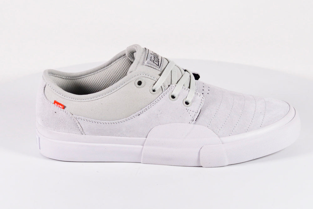 MENS GLOBE MAHALO PLUS SNEAKER - CLEARANCE