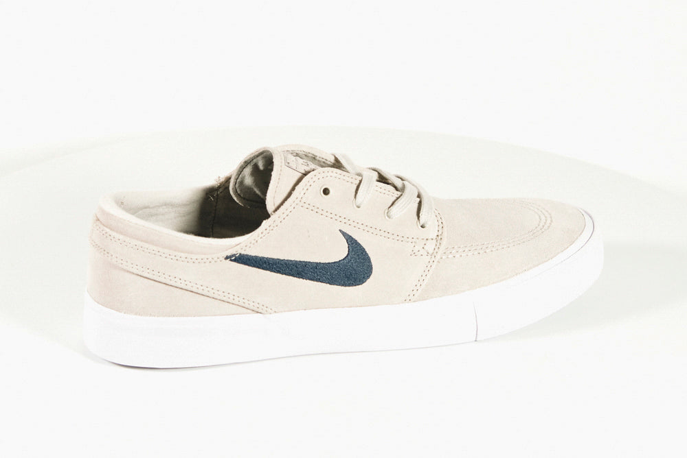 Nike sales janoski creme