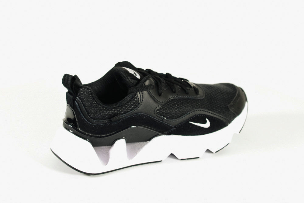 WOMENS NIKE RYZ 365 II SNEAKER - CLEARANCE