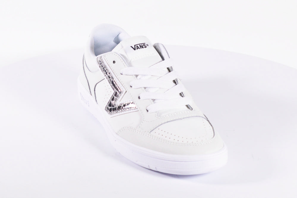 metallic v lowland cc v