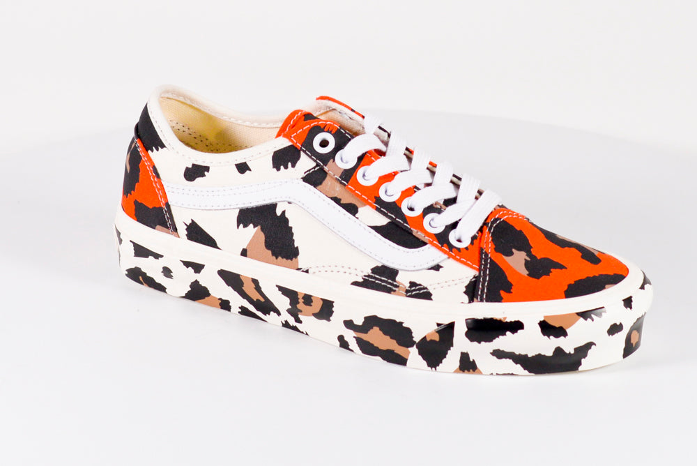 Low top clearance orange vans